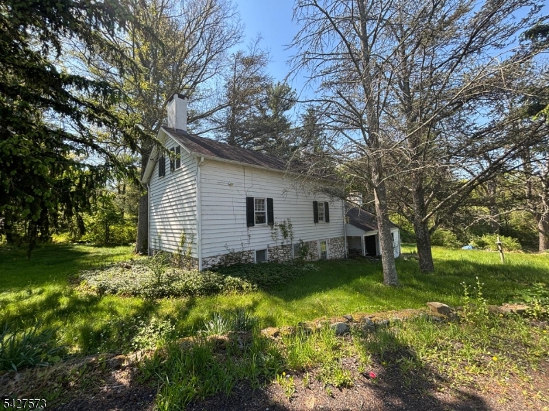 184 Stanton Rd Property Photo 1