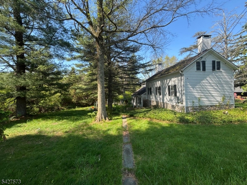 184 Stanton Rd Property Photo 12