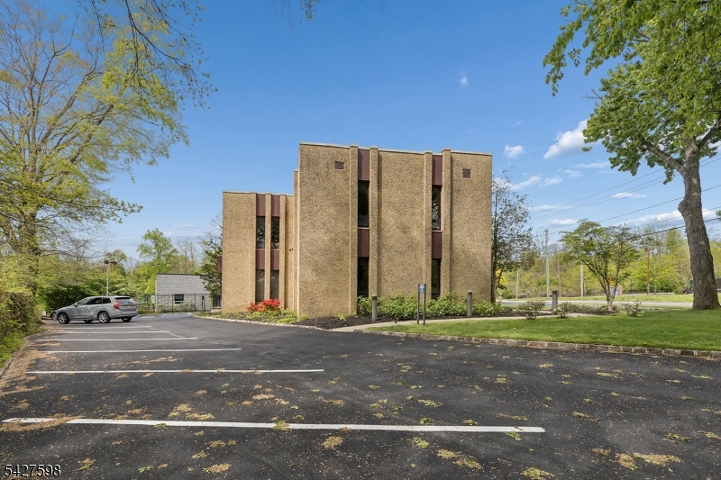 1299 Us Highway 22 Property Photo 4