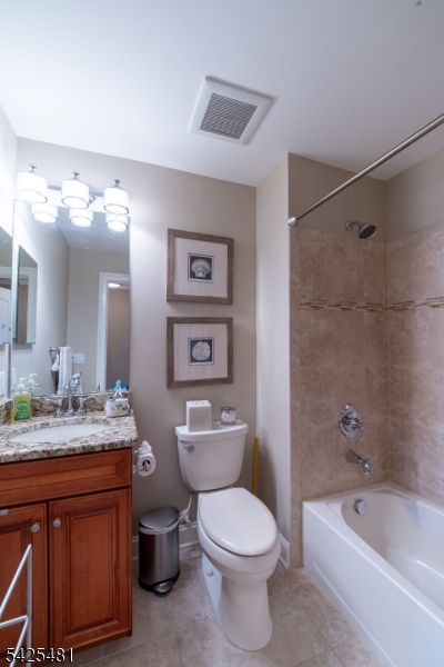 19 Betsy Ross Dr Property Photo 35