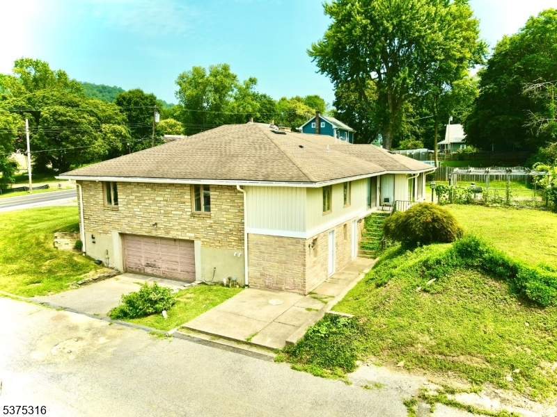 2431 State Route 57 W Property Photo 47