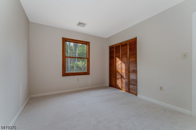 10 Glenn Ave Property Photo 22