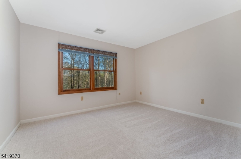 10 Glenn Ave Property Photo 24