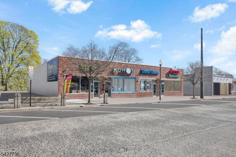 76 Market St Property Photo 1