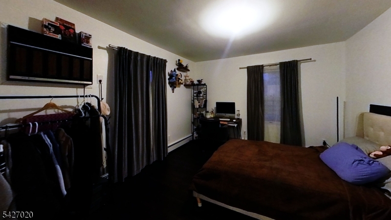 132 Linwood Ave Property Photo 8
