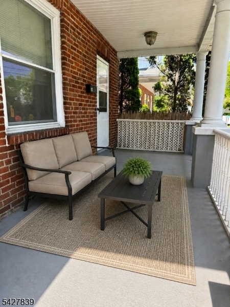 14 Raymond St Property Photo 8