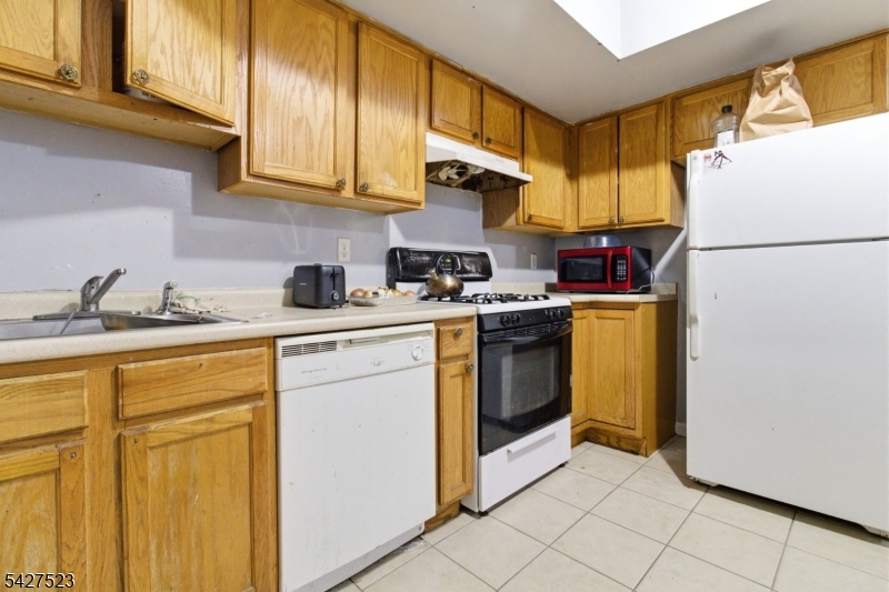 492 Springfield Ave Property Photo 11