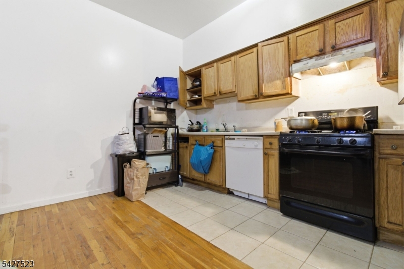 492 Springfield Ave Property Photo 16