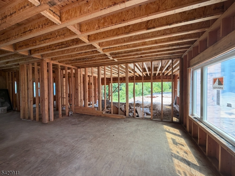 6 Exeter Ln Property Photo 6