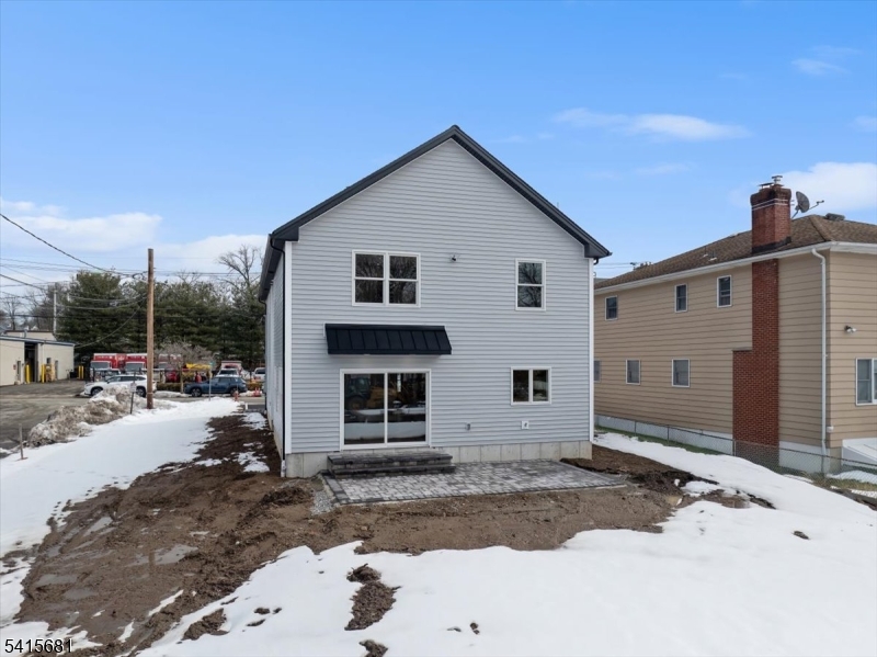 34 Zazzetti St Property Photo 43