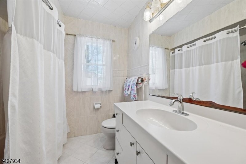 77 Brooklyn Rd Property Photo 12