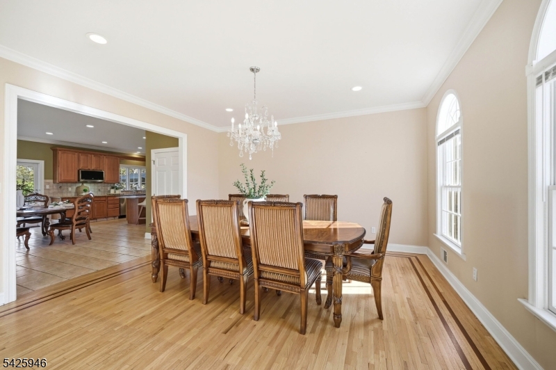56 Burnet Hill Rd Property Photo 4