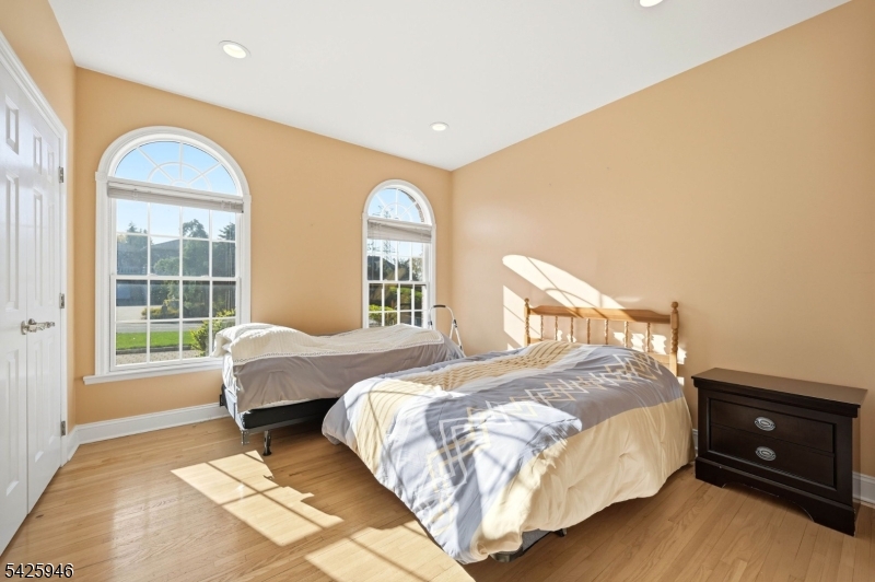 56 Burnet Hill Rd Property Photo 15