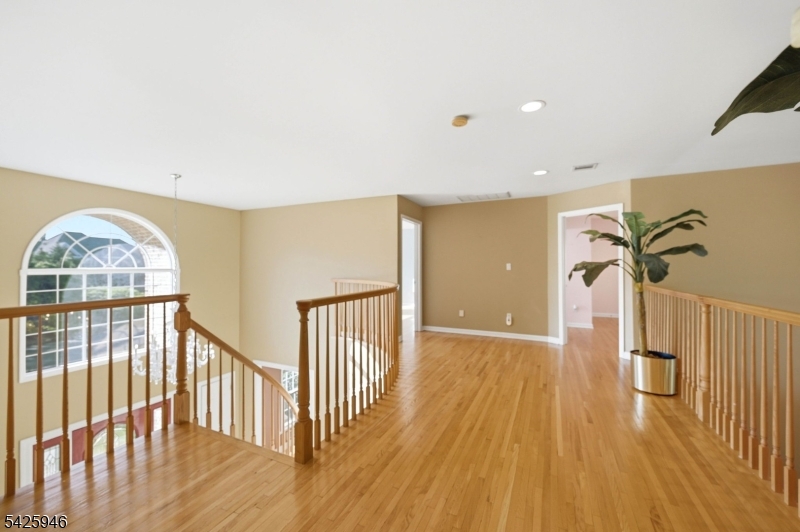 56 Burnet Hill Rd Property Photo 16