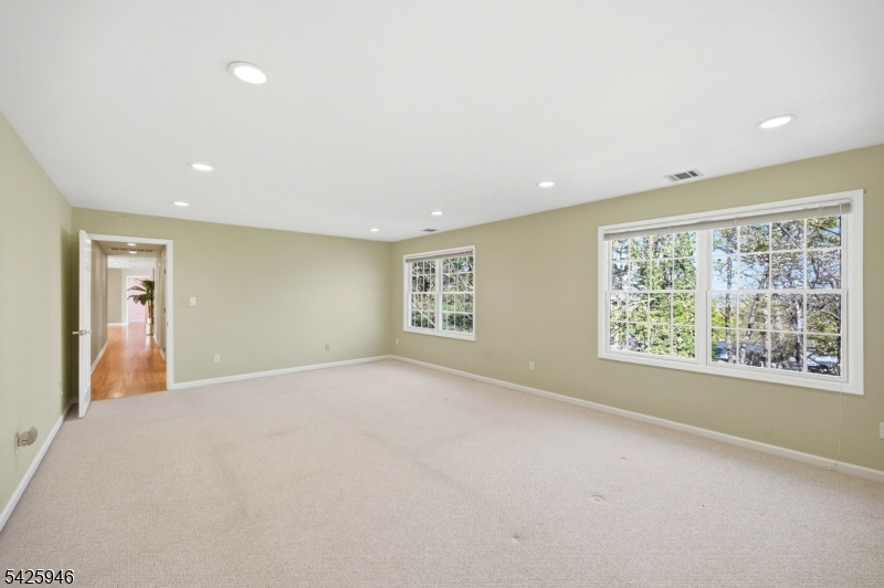 56 Burnet Hill Rd Property Photo 26