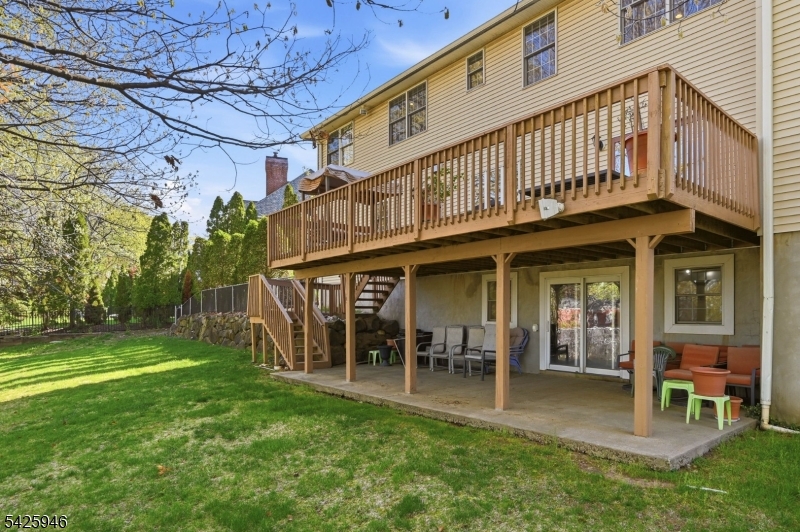 56 Burnet Hill Rd Property Photo 34