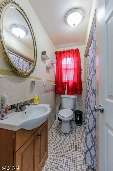 627 Van Buren Ave Property Photo 19