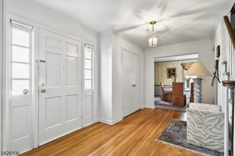 68 Center Ave Property Photo 6