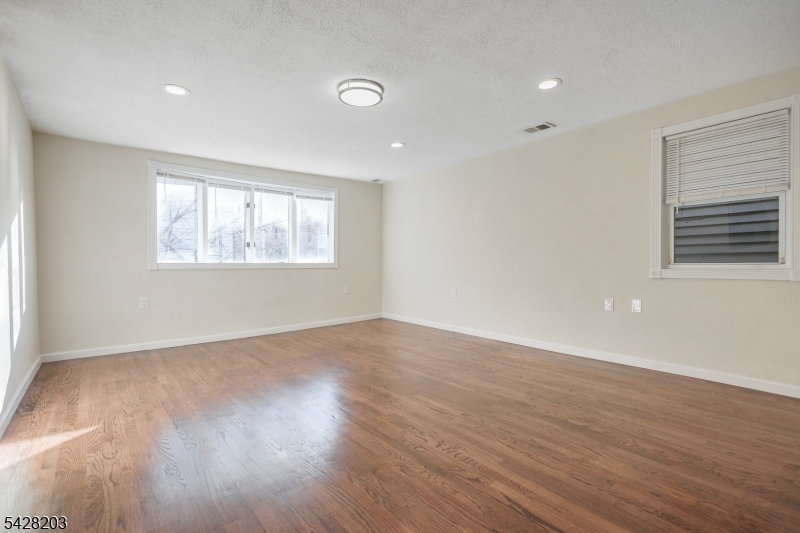 234 Harrison Ave Property Photo 6