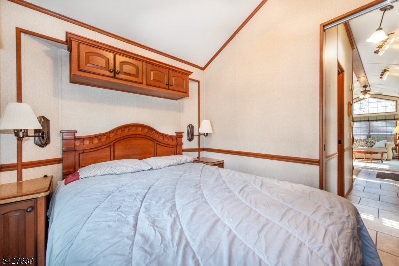 131 Sycamore Village Property Photo 13