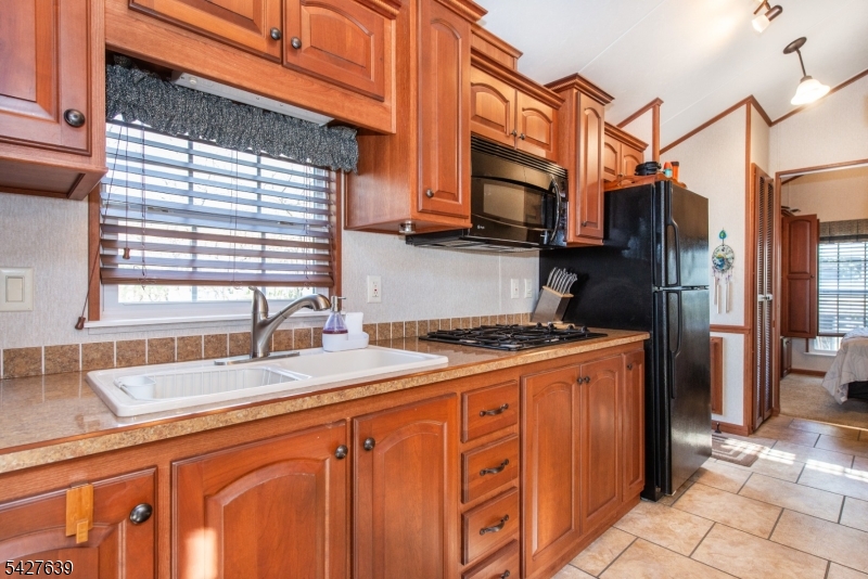 131 Sycamore Village Property Photo 18