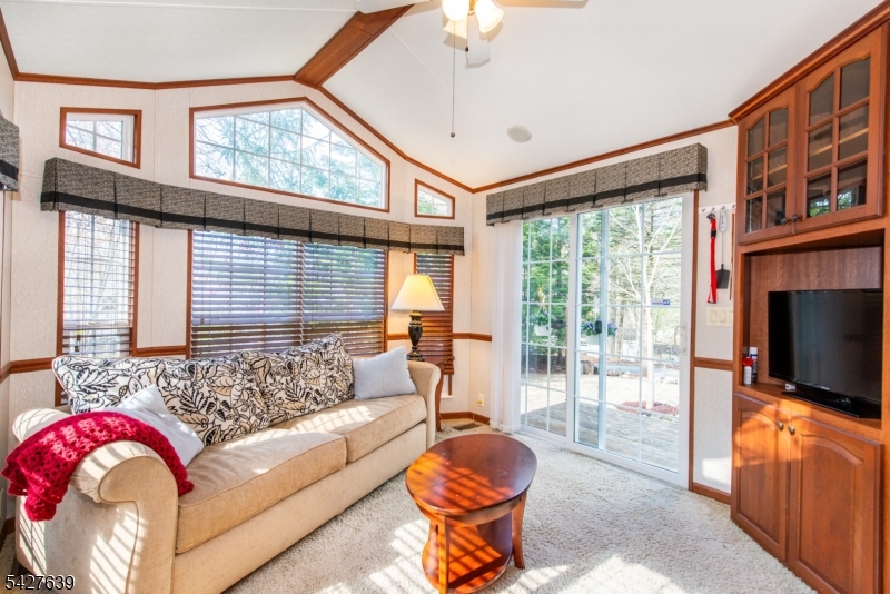 131 Sycamore Village Property Photo 19