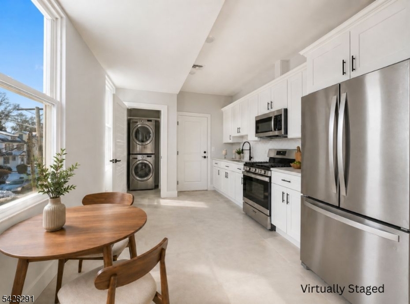 977 Sanford Ave 2 Property Photo 10