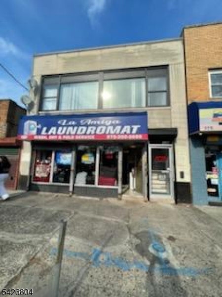 377 Bloomfield Ave Property Photo 1