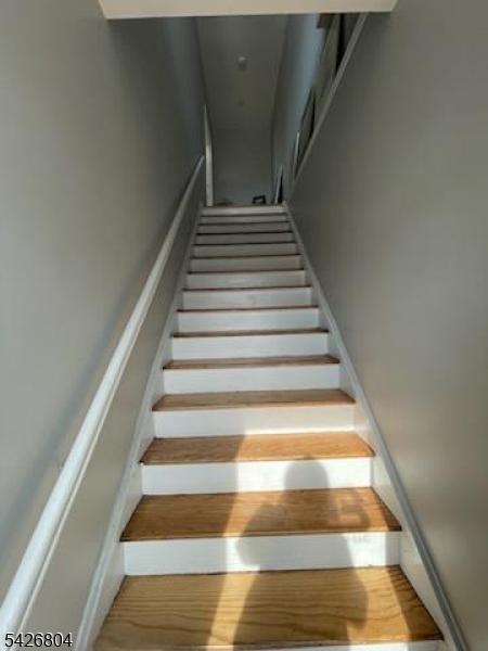 377 Bloomfield Ave Property Photo 10