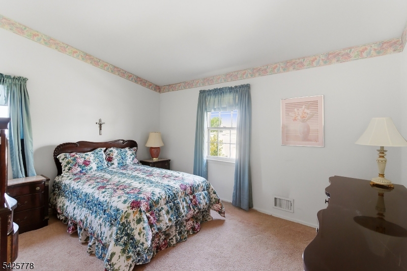 38 Atkins Ter Property Photo 23