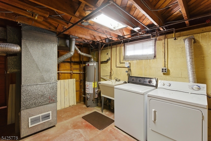 38 Atkins Ter Property Photo 33