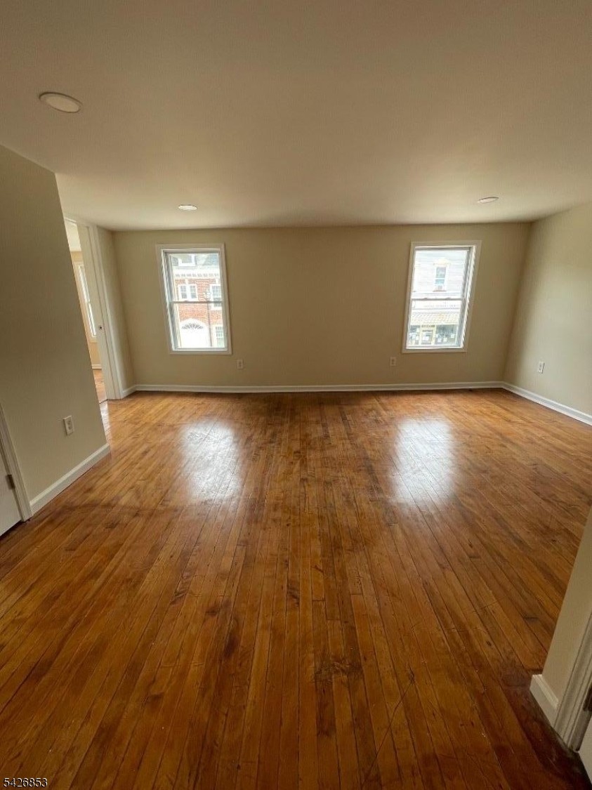 382 S Main St 2 Property Photo 1