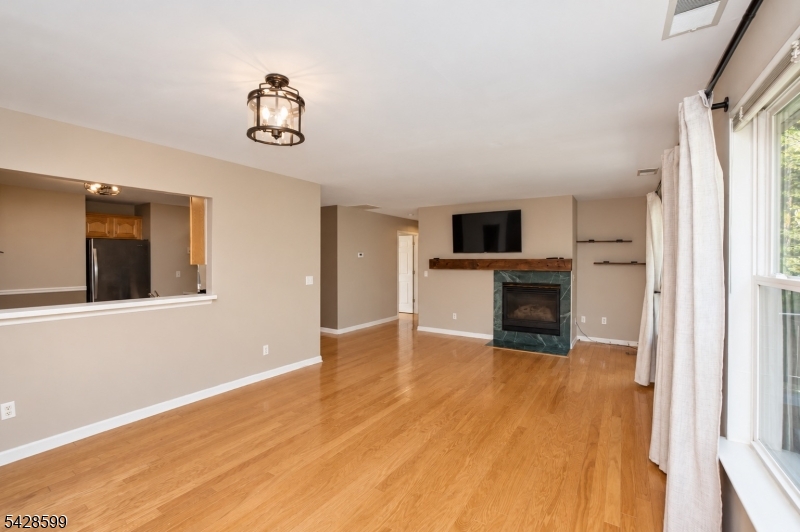 4 Eagles Nest Ln Property Photo 4