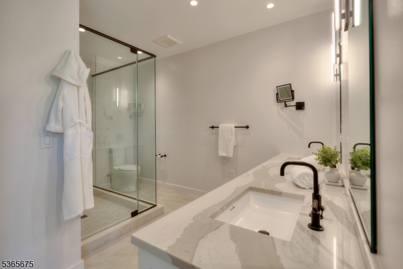 51 Abby Road Property Photo 21