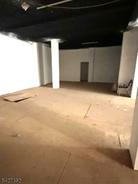 398 Centre St Property Photo 6