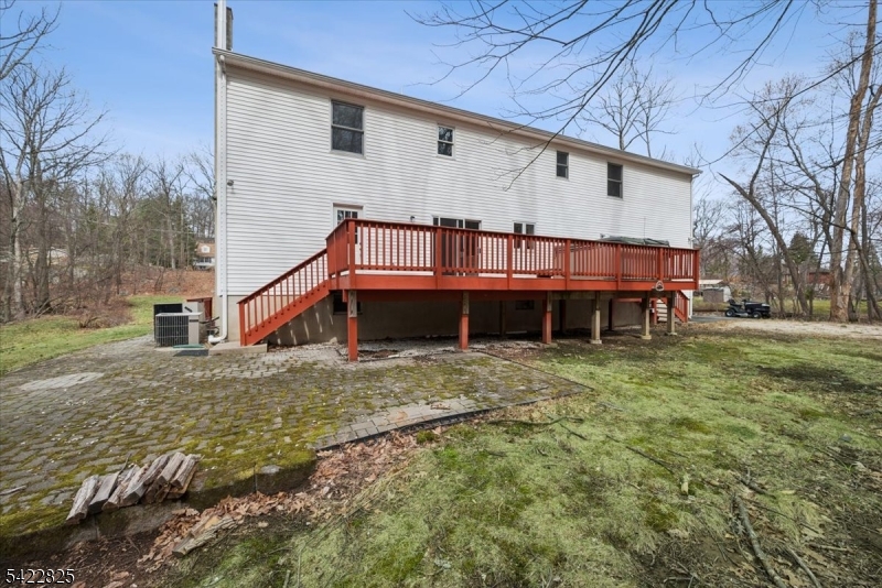 315 Hudson Ave Property Photo 2