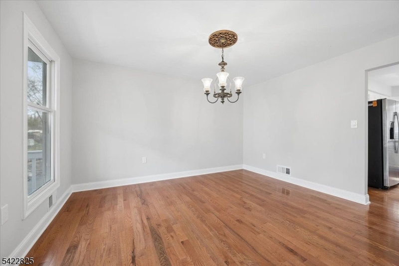 315 Hudson Ave Property Photo 5