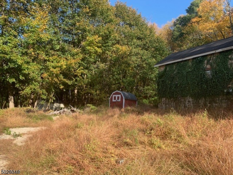 5th Ave Property Photo 2