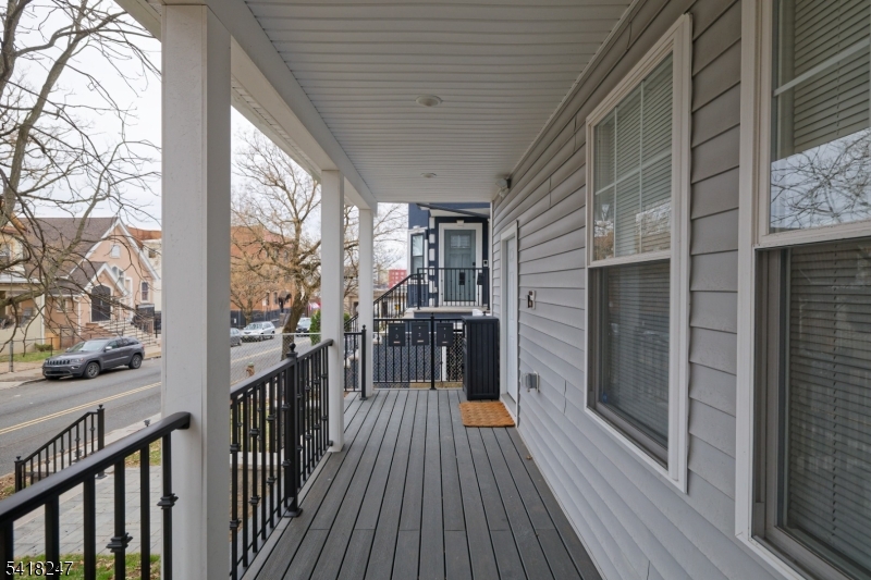 81 N Grove St 3 Property Photo 5