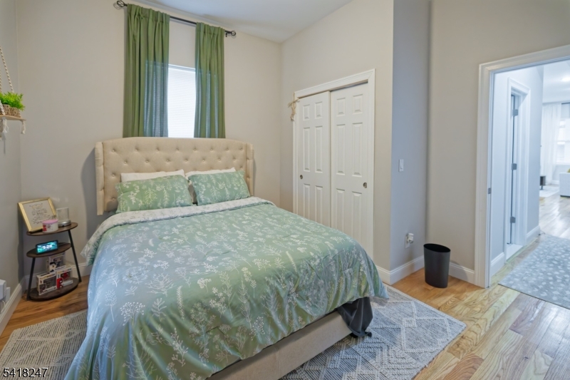 81 N Grove St 3 Property Photo 22