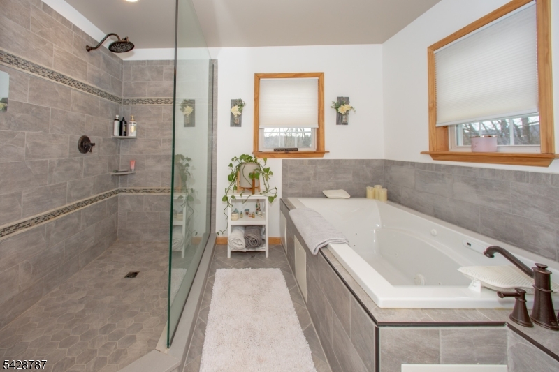 70 Holland Rd Property Photo 19