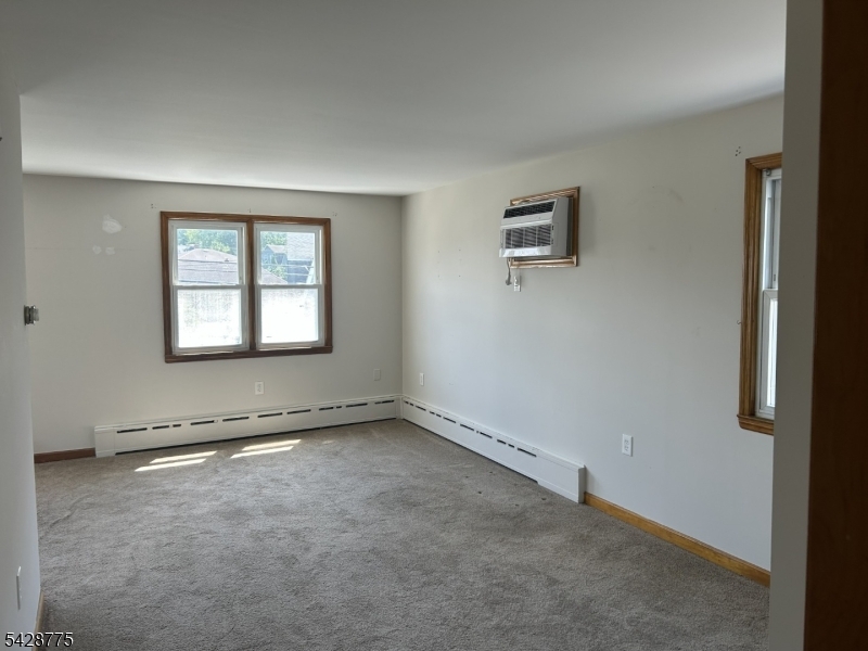 650 Main St Property Photo 21