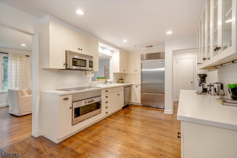 36 Cambridge Drive Property Photo 16