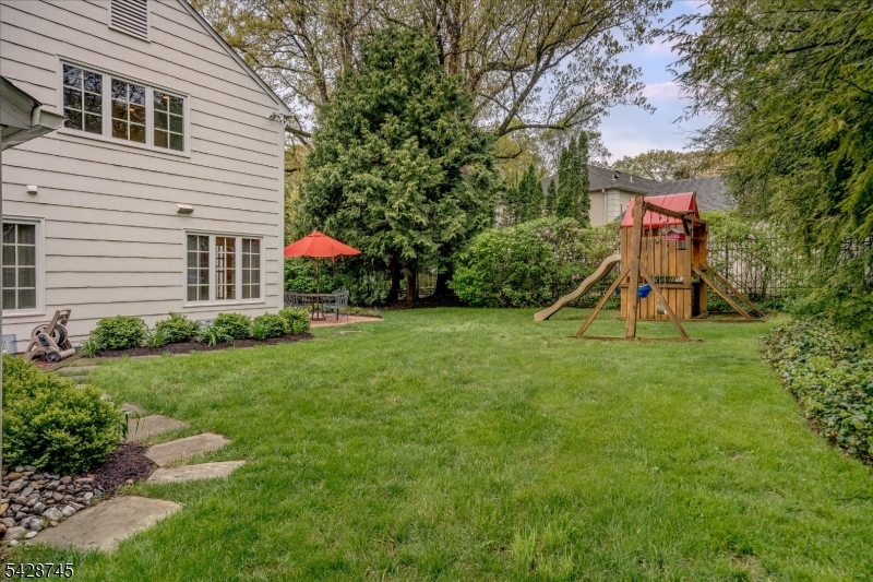36 Cambridge Drive Property Photo 43