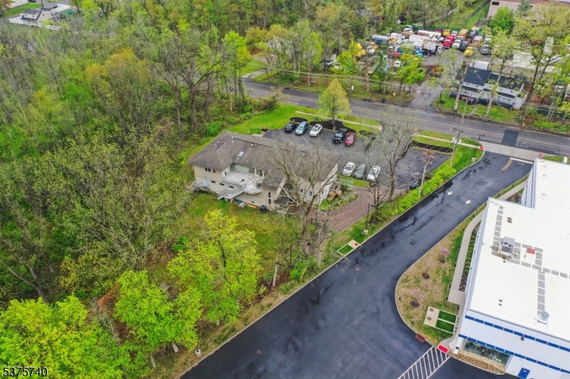 455 Newark Pompton Tpke Property Photo 13