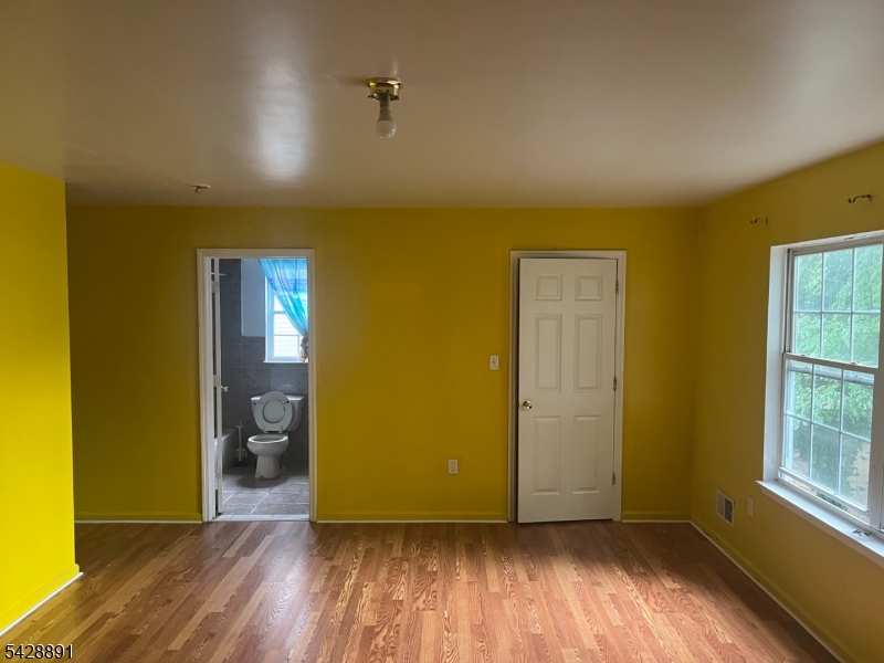 896 S 16th St Property Photo 17