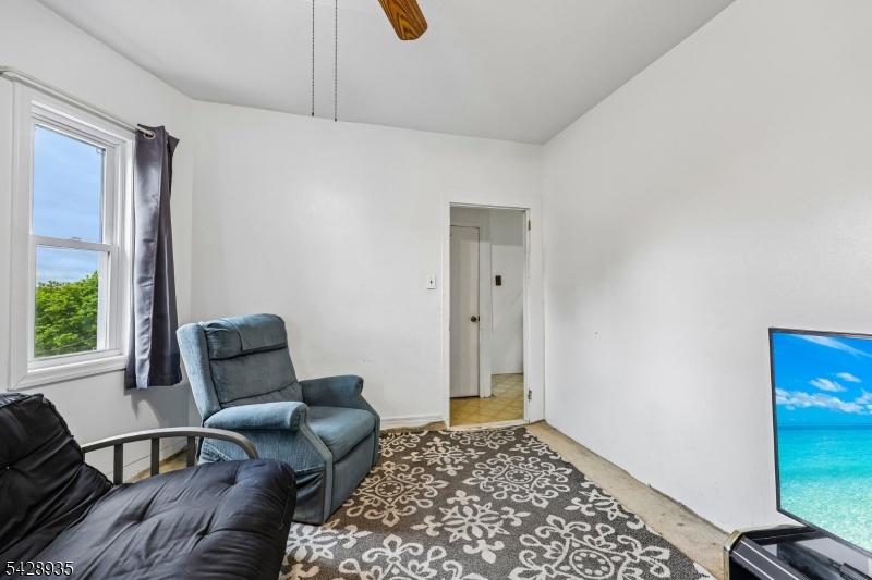 50 Preston St Property Photo 35