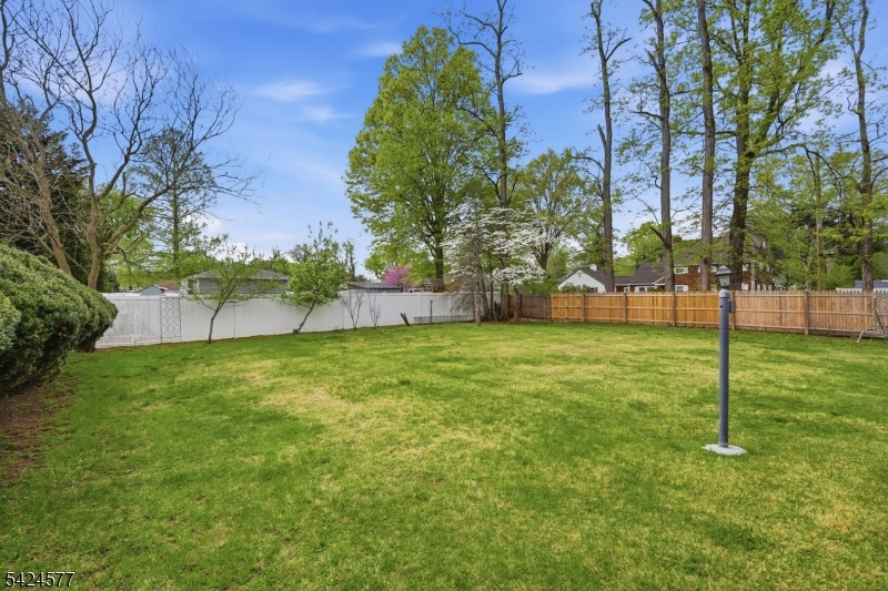 1400 Field Ave Property Photo 26