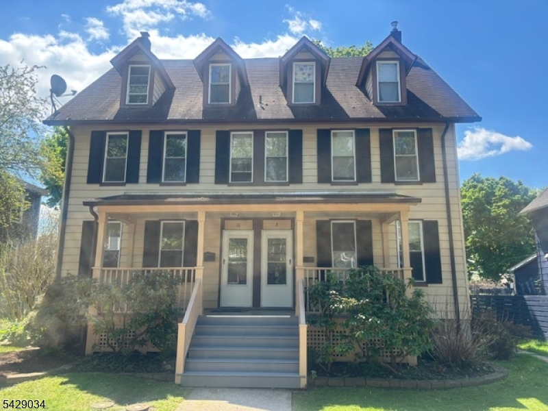 10 5th St Property Photo 1