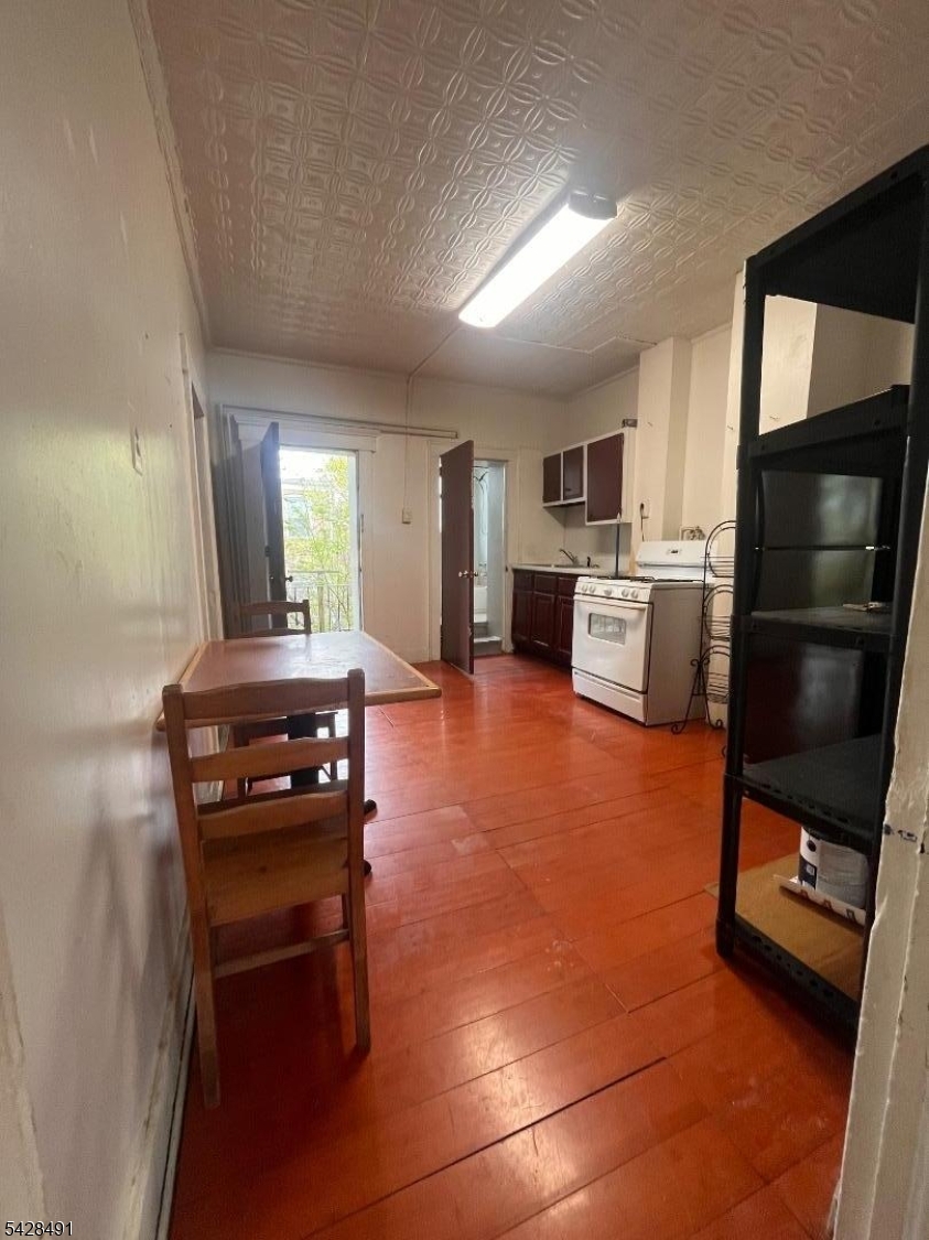 190 Heckel St 2 Property Photo 2